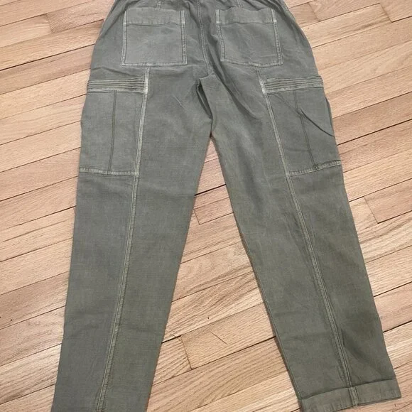 041 Anthropologie Cropped Cargo PantsNWOT Size 25